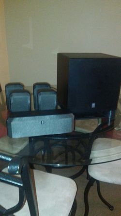 Yamaha Suround sound speakers with Subwoofer