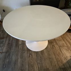 Pedestal Round White Table 