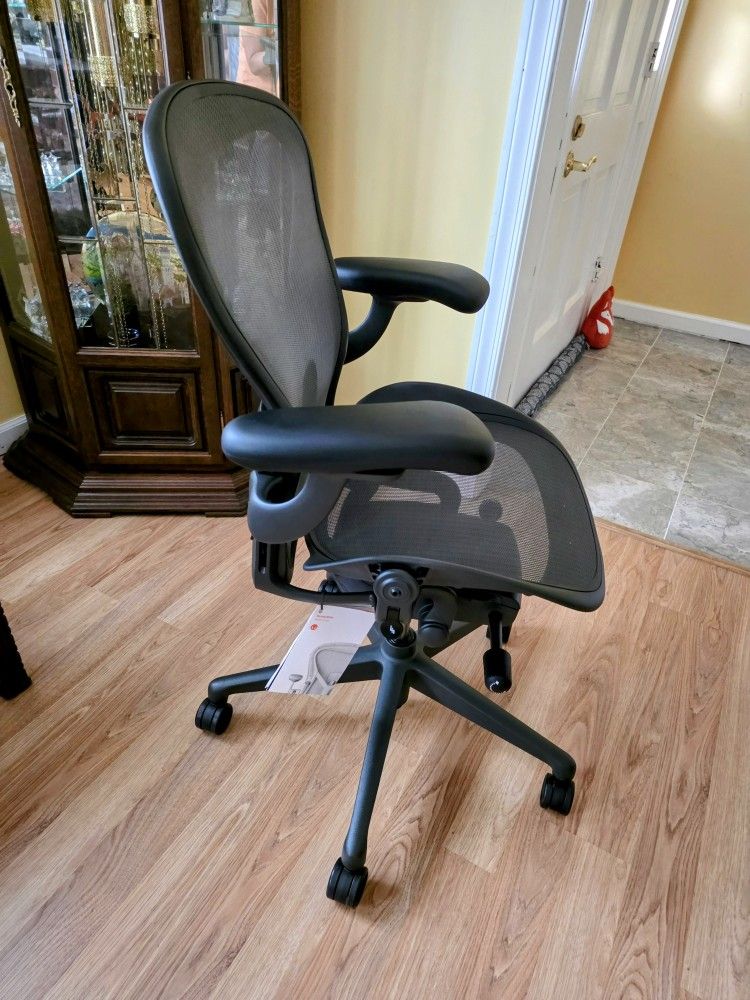 Herman Miller Remastered Aeron Size B New Chair Fully Loaded With Adjustable Arm And Adjustable Back Support Height And Many More.