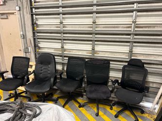 Lot of 5 Black Office Chairs