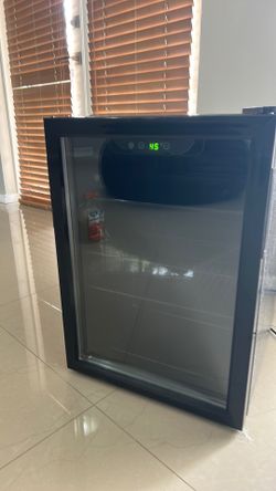 Mini fridge