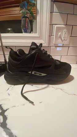 Dior B22’s Size 8