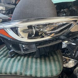 2017-19 INFINITI QX30 RIGHT HEADLIGHT 