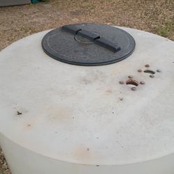 132 Gallon Water Holding Tank With Stainless Steel Platform 