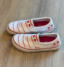 In n Out women’s slip on sneakers