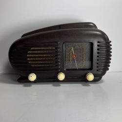 Tesla 1946 Vintage Antique Radio