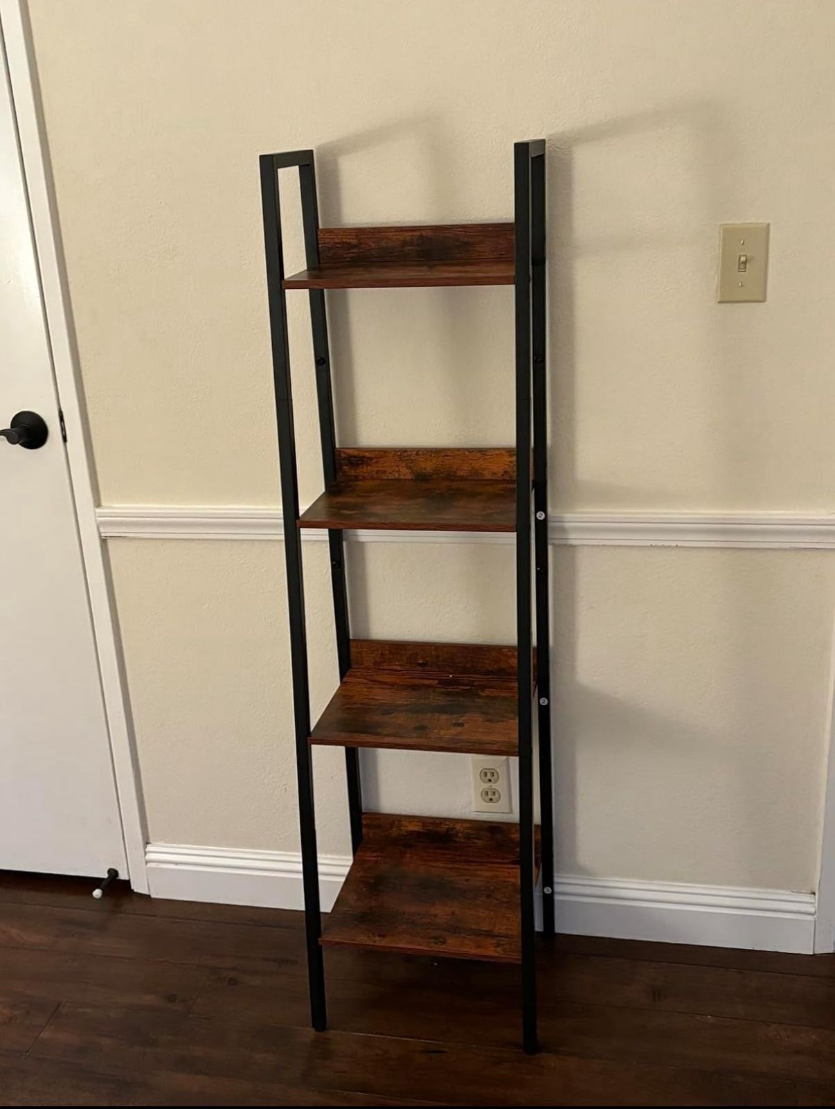 Ladder Shelf, 4 Tier Tall Ladder Bookshelf Corner Shelf, Industrial Book Shelf Ladder Bookcase Narrow, Standing Storage Shelves Display Shelf for Bedr