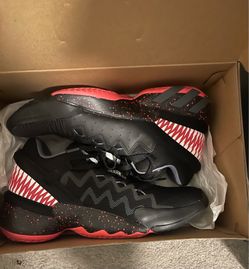 Adidas Venom D.O.N. Runners