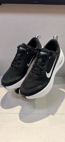 NIKE VOMERO PLUS ZOOMX “BLACK WHITE”