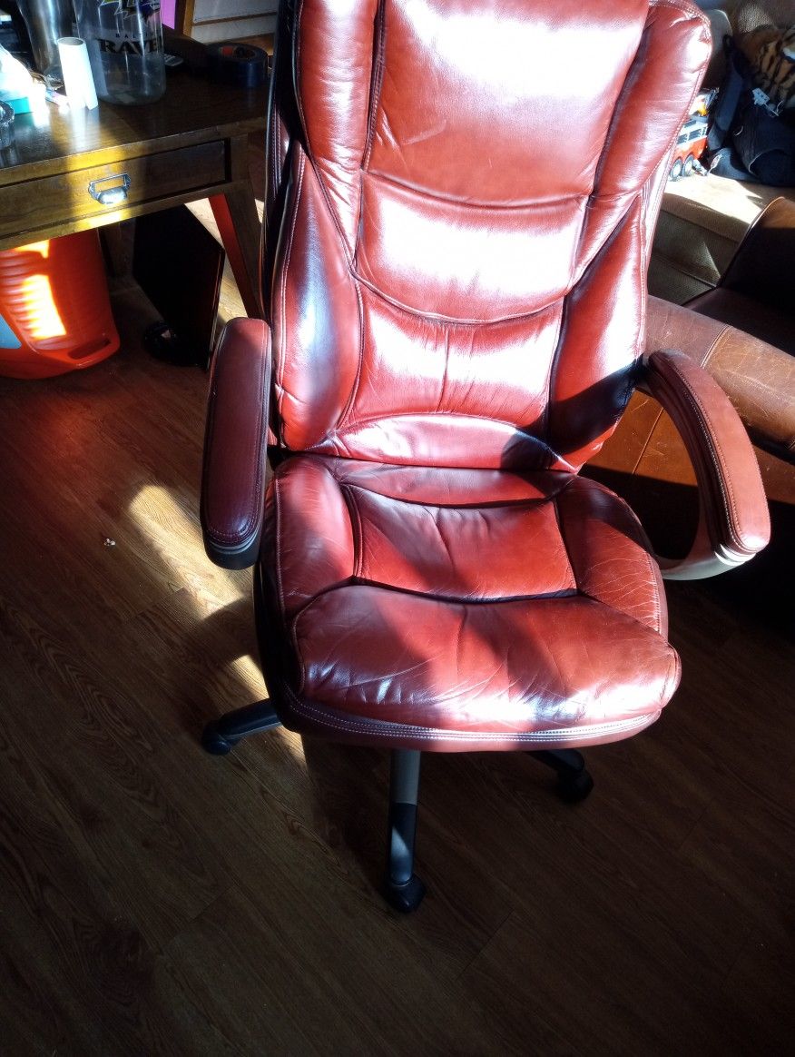 Burgundy Light Leather Office Chair Very Nice For The Office Or Desk