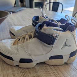 Men's 2003 Air Jordan Size 9.5