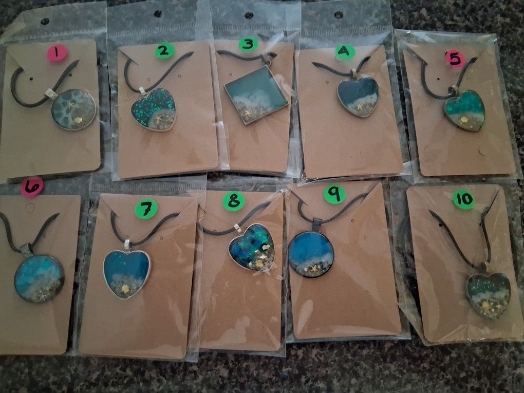 Homemade Beach Jewelry 