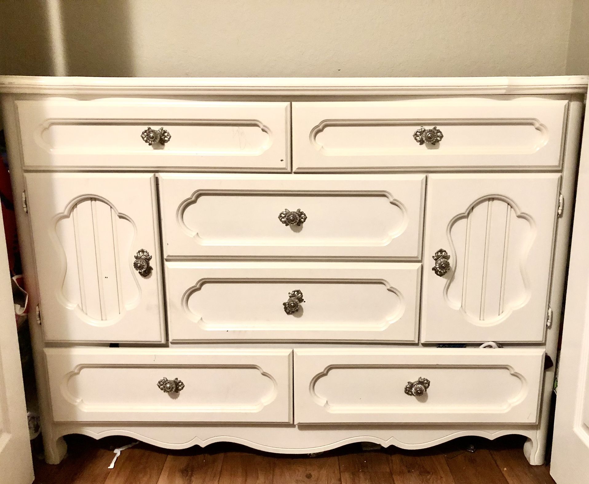 Dresser