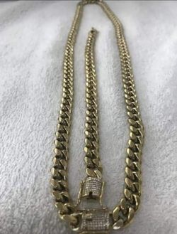 Diamond lock Cuban Link Set 14K Gold Plated Doesn't Loses Color