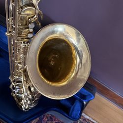 Yamaha Baritone Saxophone YBS-52