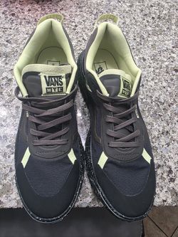 Vans Crosspath MTE LowTop Sneakers Size 10