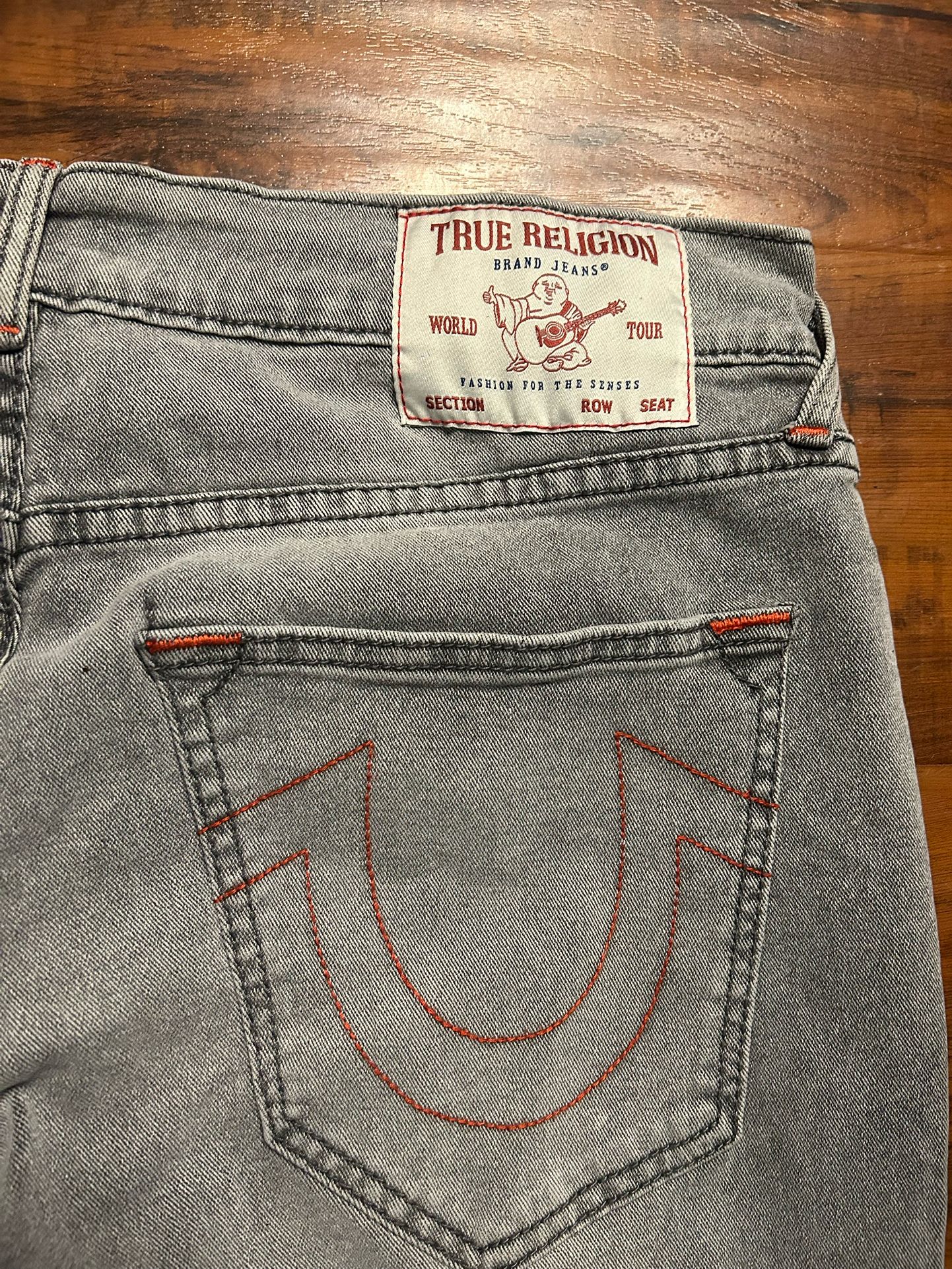 TRUE RELIGION JEANS SIZE 33 X 34
