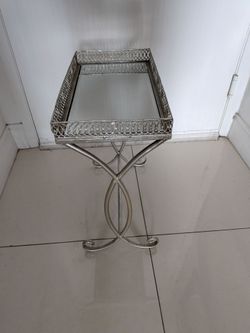 Side table mirrored glass top H 20" W 17" D 9.5"
