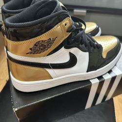 Air Jordan Retro Gold Size 11