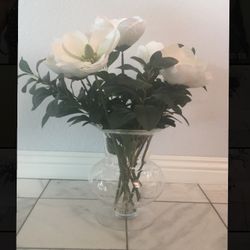 princess house glass vase (without flowers)