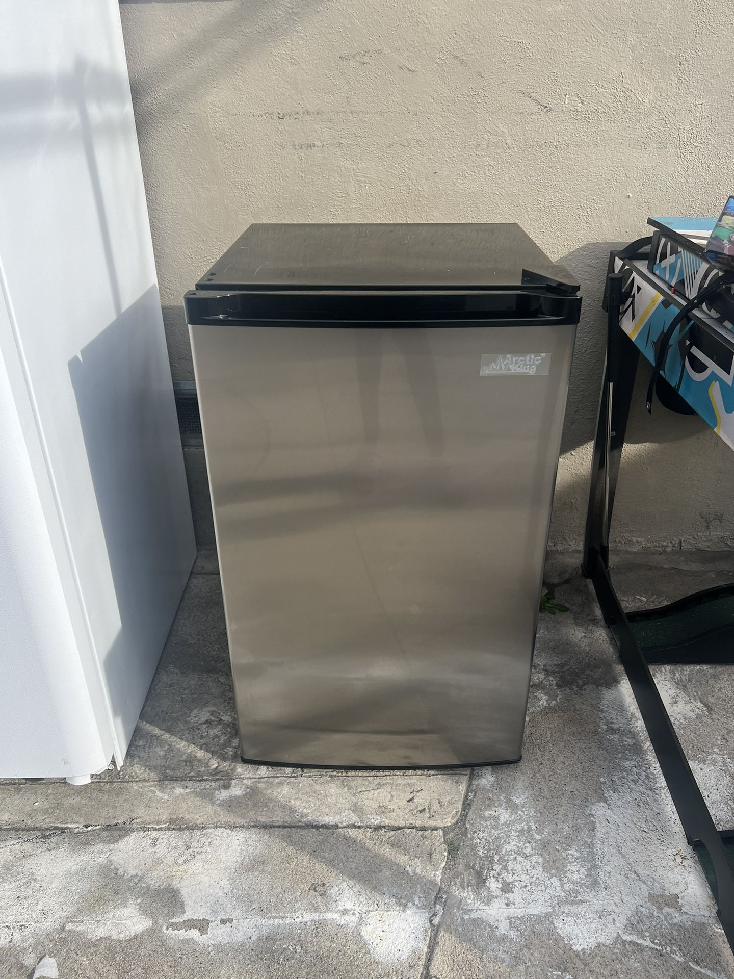 Arctic King Arctic King 3.0 Cu ft Upright Freezer Stainless Steel Door, E-star