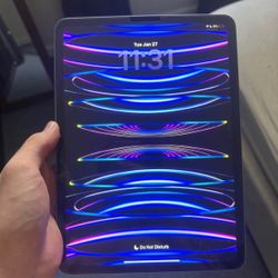 $200 IPAD PRO 11 GEN