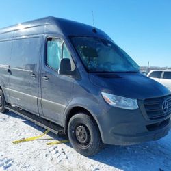2019 Mercedes Sprinter Full Part Out