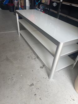 Glass coffee table/ tv stand