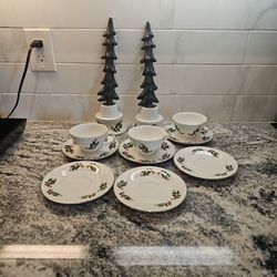CHRISTMAS SET. 11 PC.