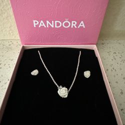 Pandora - White Rose Bloom Jewelry Gift Set - New