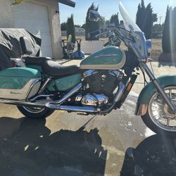 1998 Honda Shadow Tourer 1100