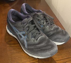 ASICS Gel Nimbus Size 11