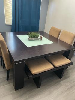 Wooden dinette table, dining table with chairs