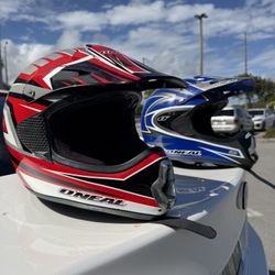 O’Neil Red And Blue Dirt Bike Helmets (2)