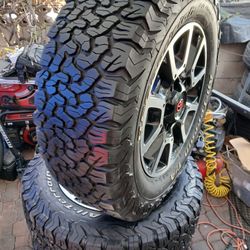 JUEGO DE RRINES PARA TROCAS TOYOTA TUNDRA SECOYA YANTAZ SEMINUEVAS MEDIDA 18