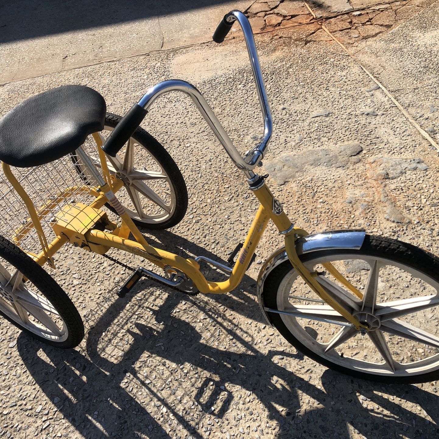 schwinn thrasher bicycle USED SCHWINN THRASHER BOYS 20" BOYS MOUNTAIN BIKE 11835-S000209031