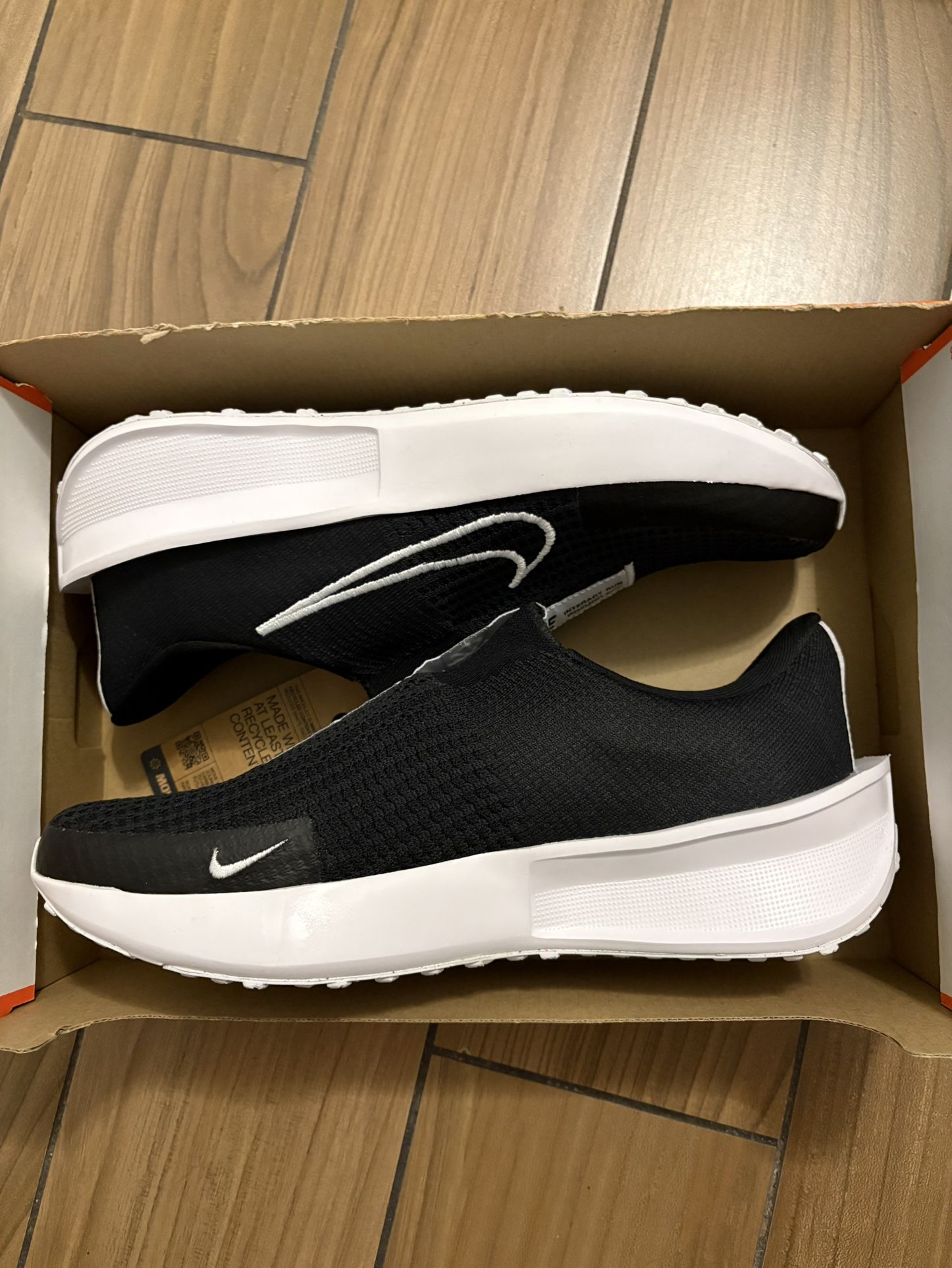 Nike Interact Run Easyon Size 10