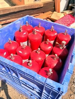15 Amerex Commercial Kitchen Fire Suppression Cylinders