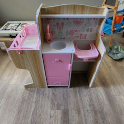 Melissa & Doug Mine To Love Baby Care Activity Center 