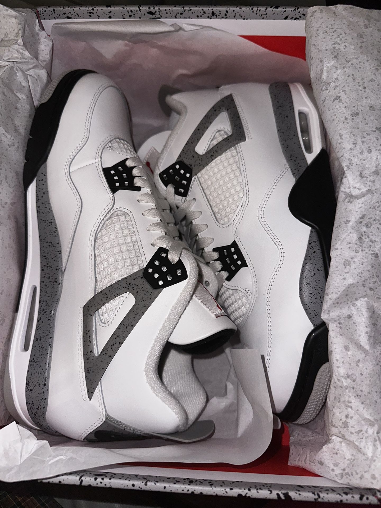 Jordan 4 White Cement Size 10.5 BRAND NEW Nike