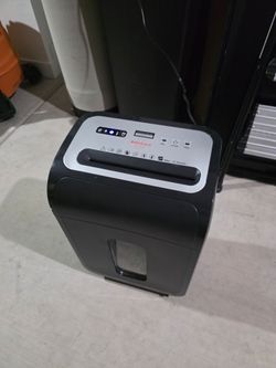 Paper shredder
