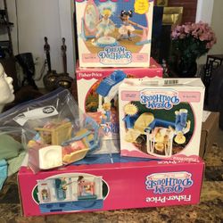 Vintage Fisher Price Doll House