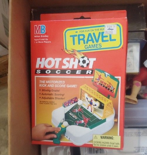 Hot Shot Soccer Game 90s - Red and White 