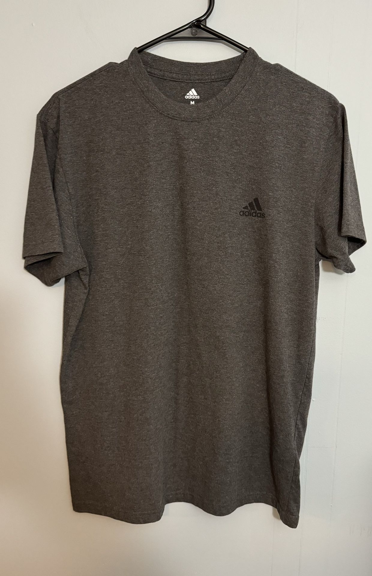 Mens Adidas Golf T Shirt, Size Medium. Gray.