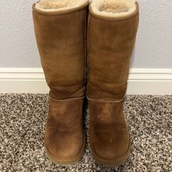 Ugh Tall Chestnut Brown Boots Size 9