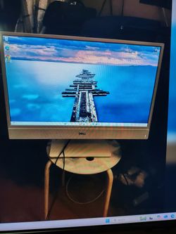 23 inch Dell All in one Amd processor ,Windows 10 great to surf the web