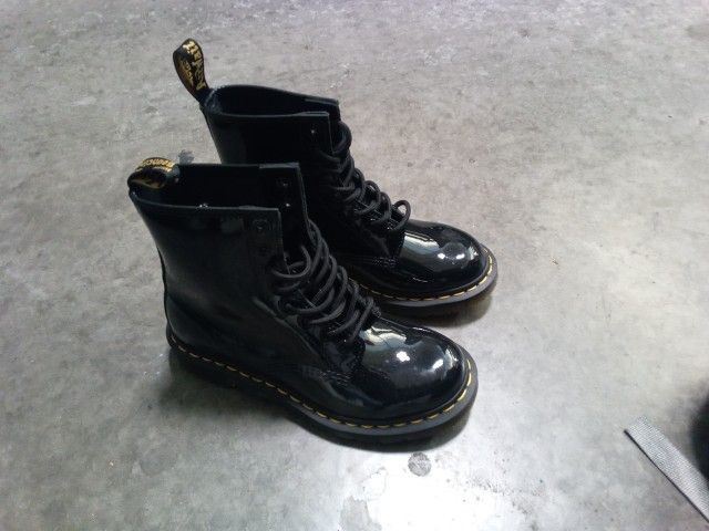 Dr Martens Boots Doc Martens Sz 7