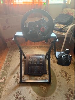 Logitech G29 Driving Force Racing Wheel with Pedals, Shifter, and Stand