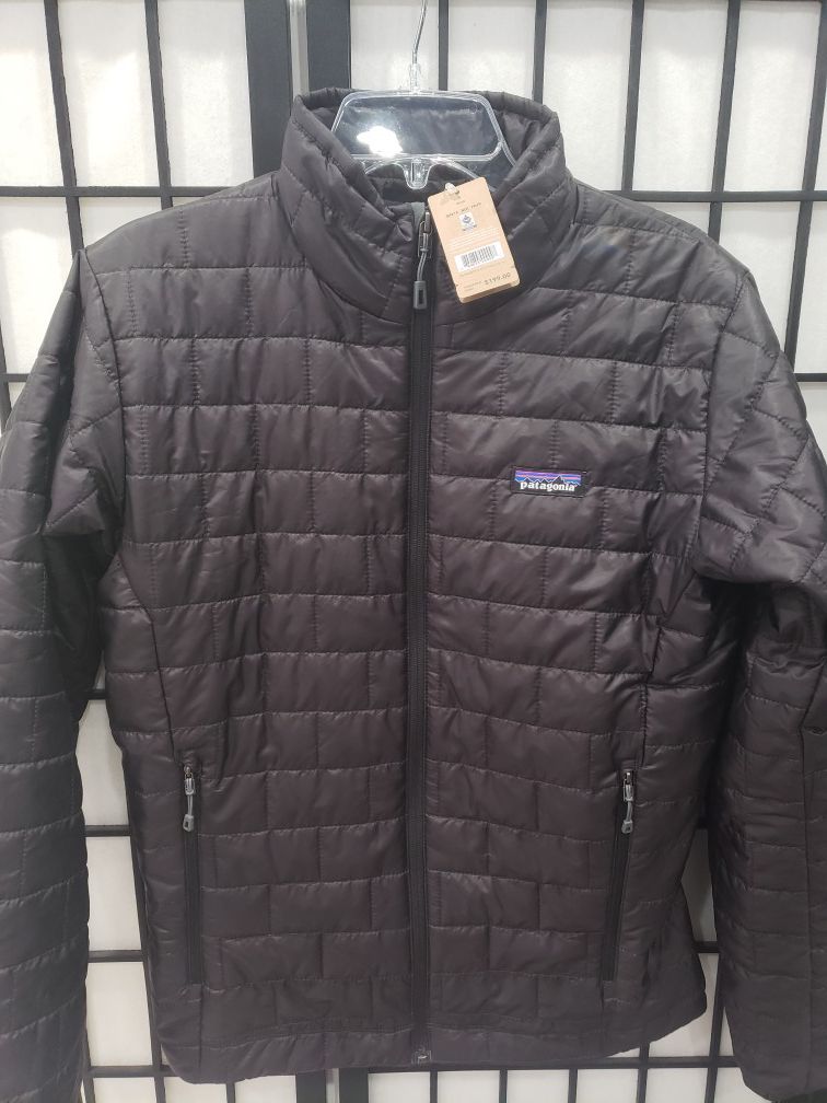 $220 after taxes Brand new w/ Tags Men Patagonia Nano Puff jacket size SMALL