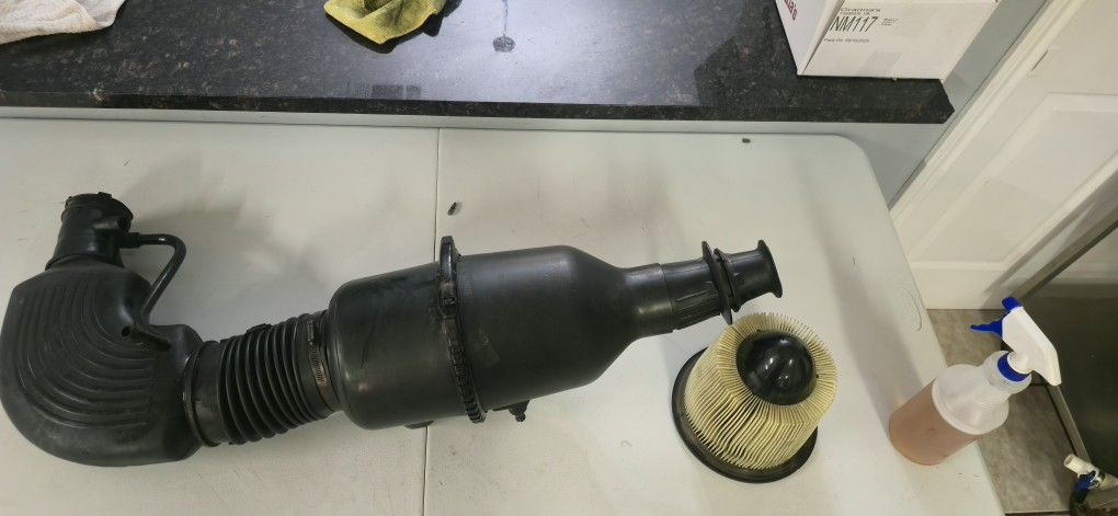 01 FORD F150 AIR FILTER BOX